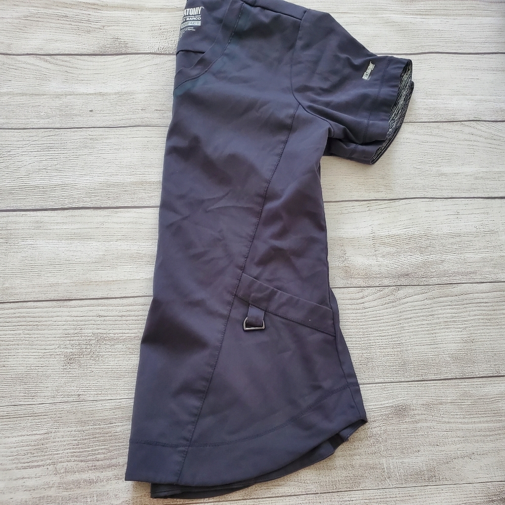 Greys Anatomy Women's charcoal grey scrub top. Size small. - Picture 3 of 9